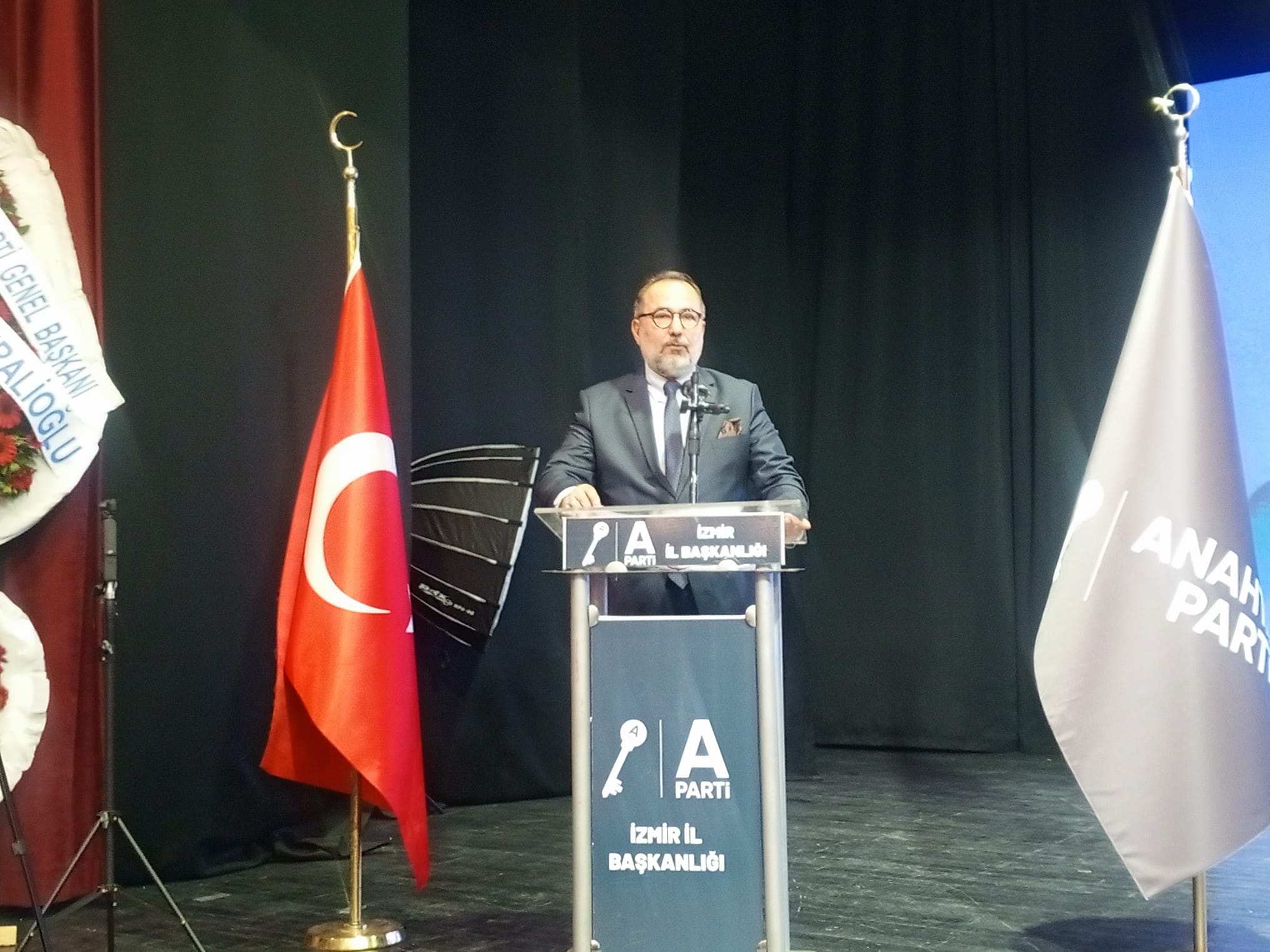 Anahtar Parti İzmir 1. Olağan Kongresi gerçekleştirildi