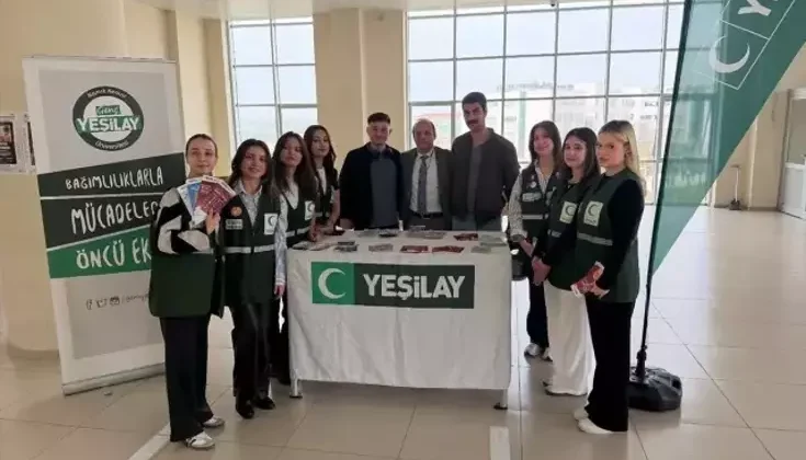 Yeşilay, Tekirdağ Üniversitesi Öğrencilerini Bağlılıkları Konusunda Bilinçlendiriyor